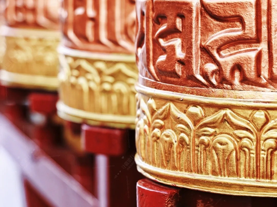 Tibetan Prayer Wheel Rituals: Origins and Meanings