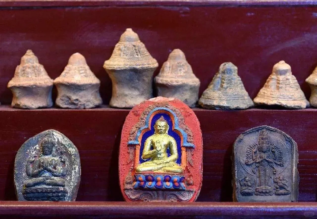Tsatsa: Tiny Clay Prayers of the Himalayas
