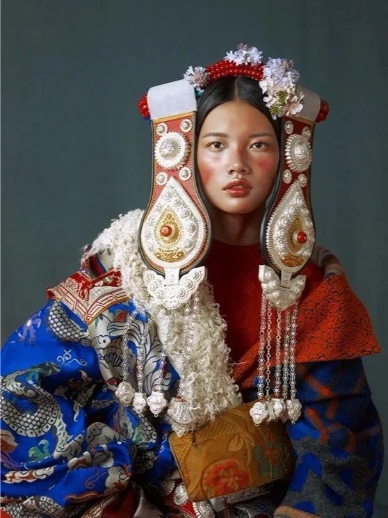 Tibetan Accessories: Nomadic Sacred Geometry & Tech Secrets