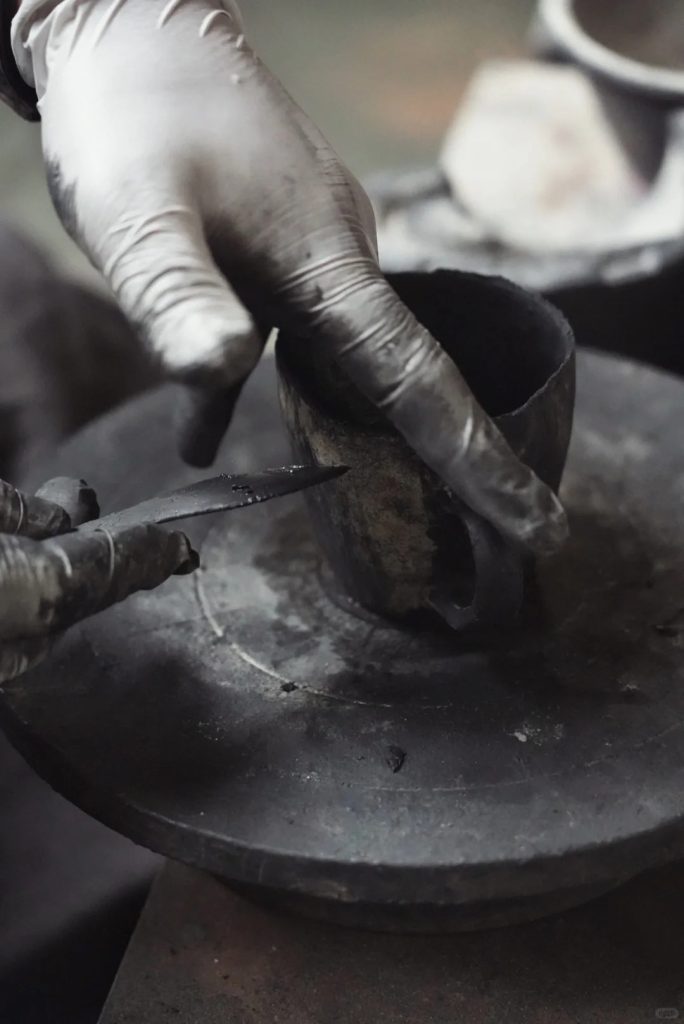 Tibetan Black Pottery