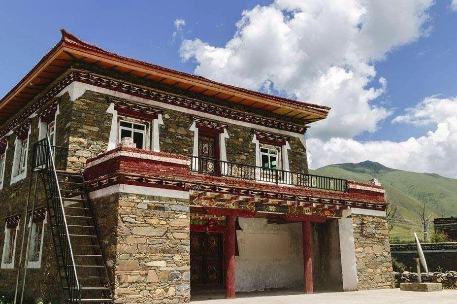 Tibetan stone tower house
