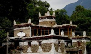 Tibetan Stone Tower House | Unique Traditional Tibetan Dwellings