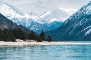 Chamdo Travel Guide: Culture, Crafts & Tibetan Beauty