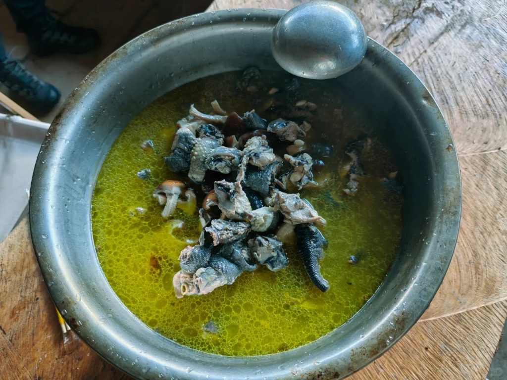Tibetan free-range chickens, with firm and flavorful meat, perfect for stews or roasting.