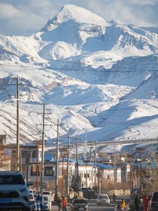 Pulan Tibet Travel: Sacred Lakes, Mountains & Ruins